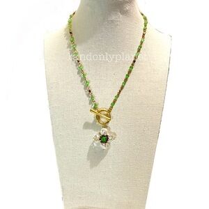🌹HP🌹 ✨NEW✨ Freshwater Pearl & Gold Chain Necklace Natural Stone Cross